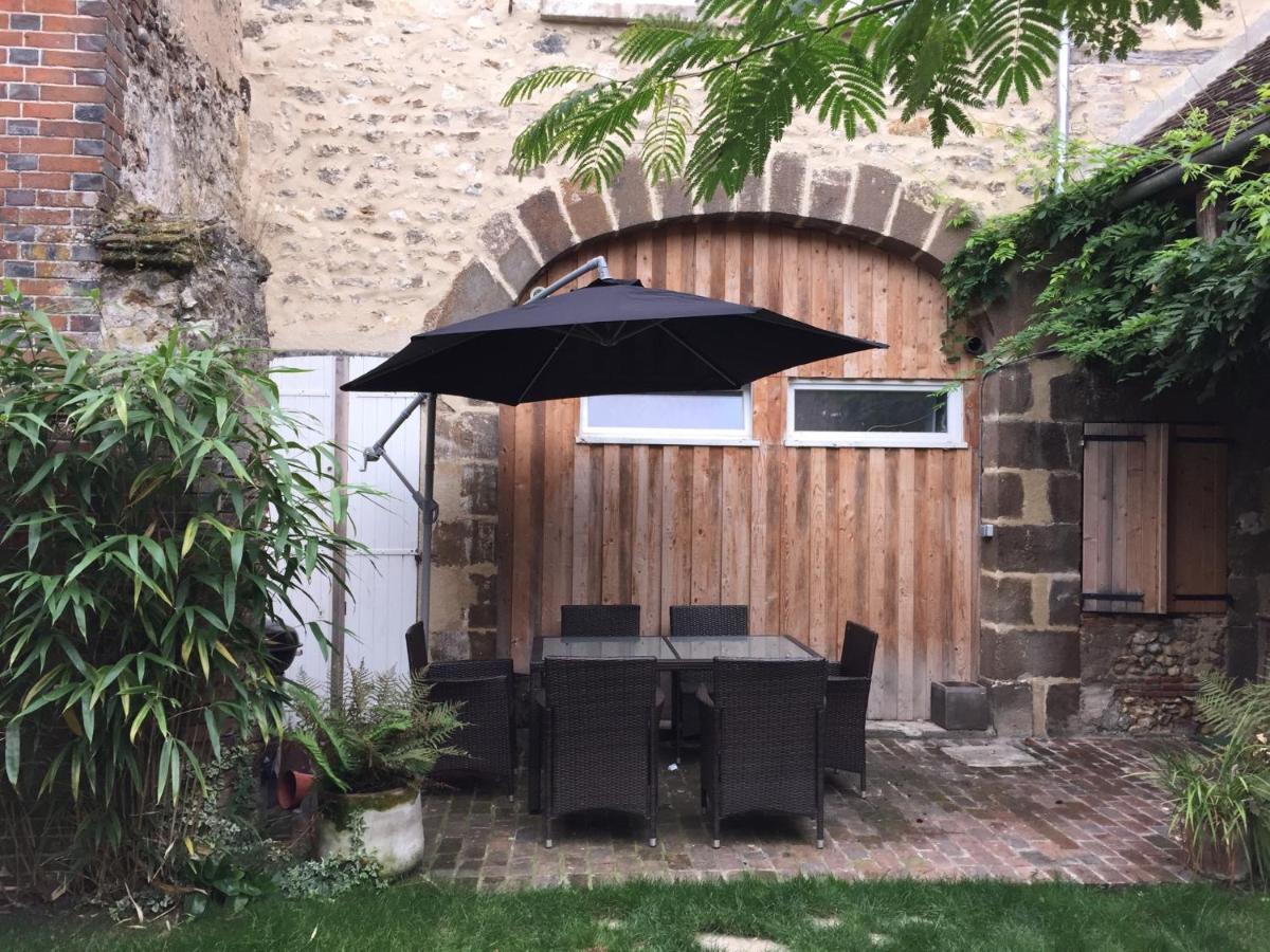 Villa L Annonce N Est Pas D Actualite Ne Pas Prendre De Reservation à Saint-Fargeau  Extérieur photo